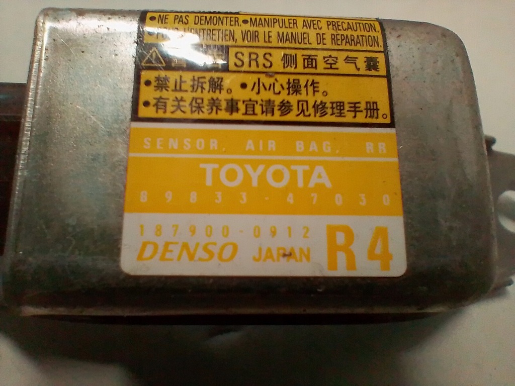 фото №5, Датчик ударный 89833-47030 toyota prius ii