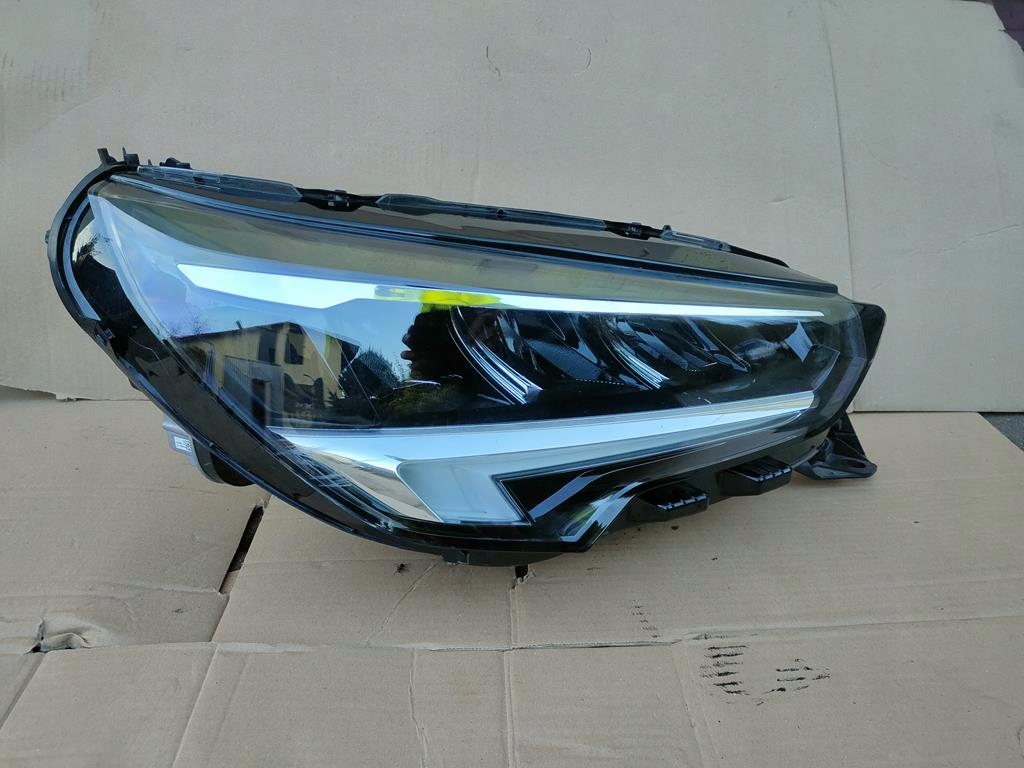 фото №2, Лампа передняя правая opel corsa f full led