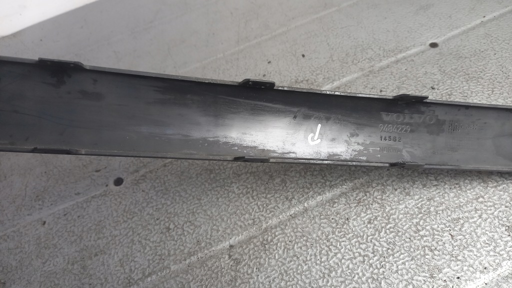 фото №6, Молдинг бампера правая volvo s60 sedan 02r