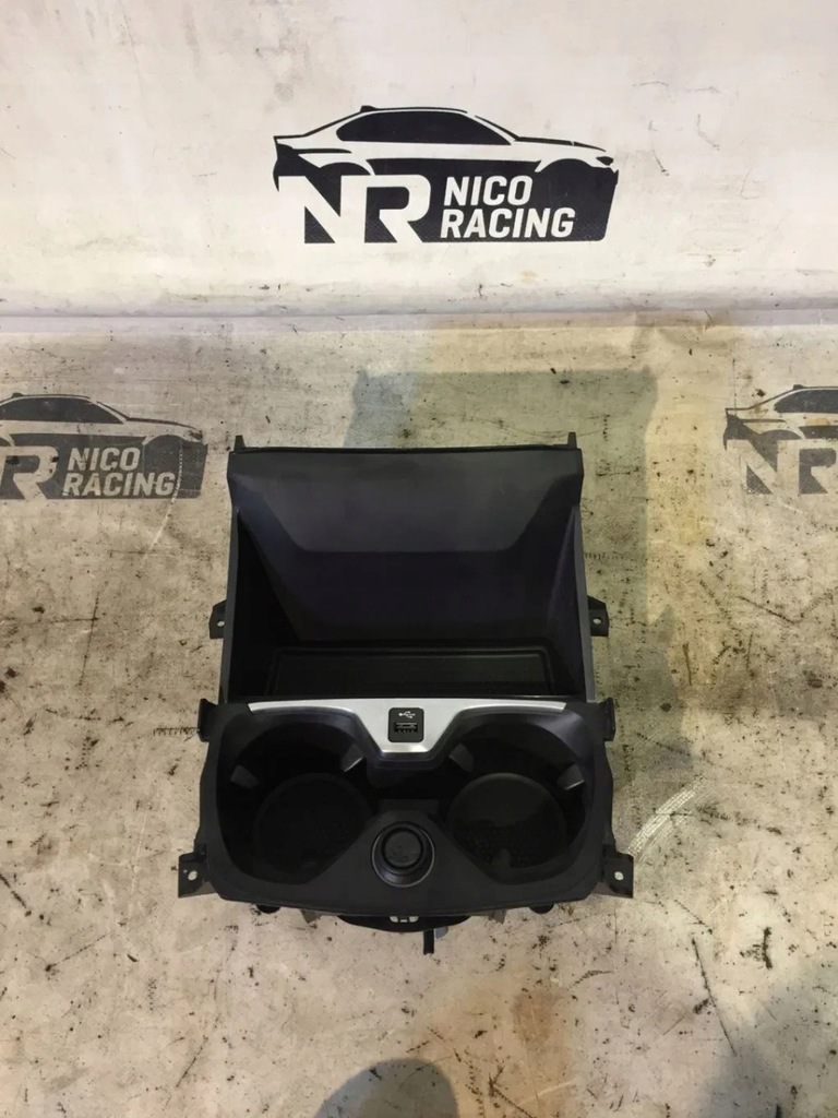 фото №1, Кронштейн na кружки подстаканник bmw 1 f40