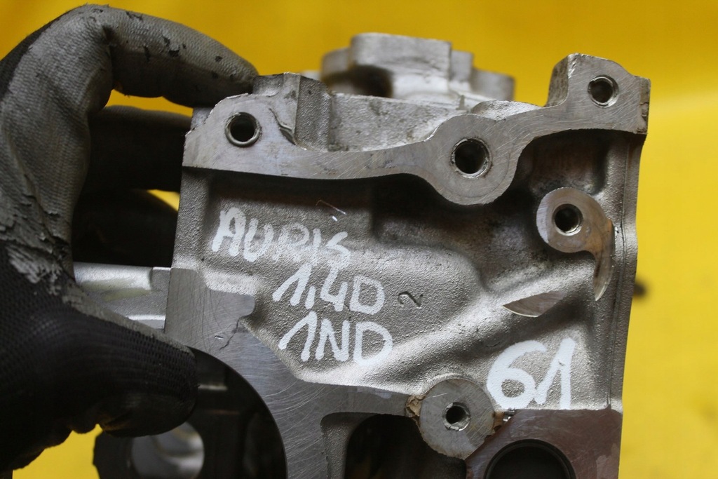 фото №16, Головка двигателя toyota auris corolla 1nd 1.4 d