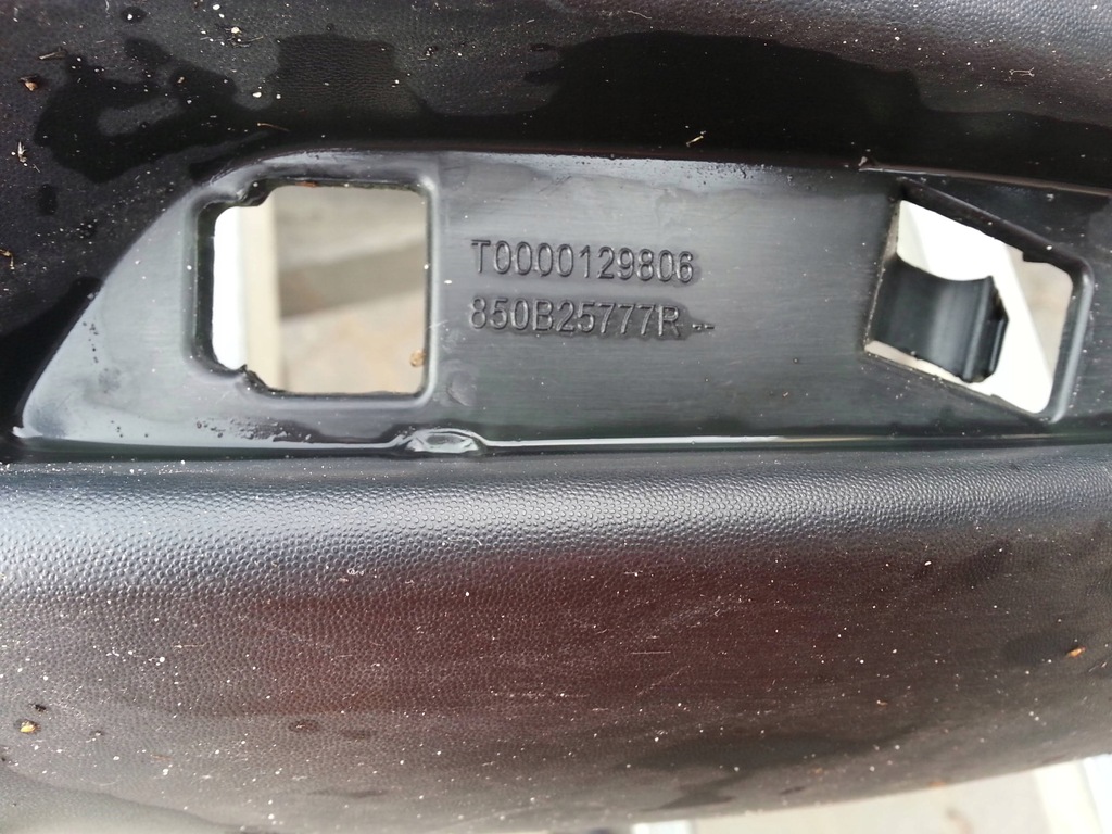 фото №9, Renault оригинальный номер 850b25777r накладка бампера