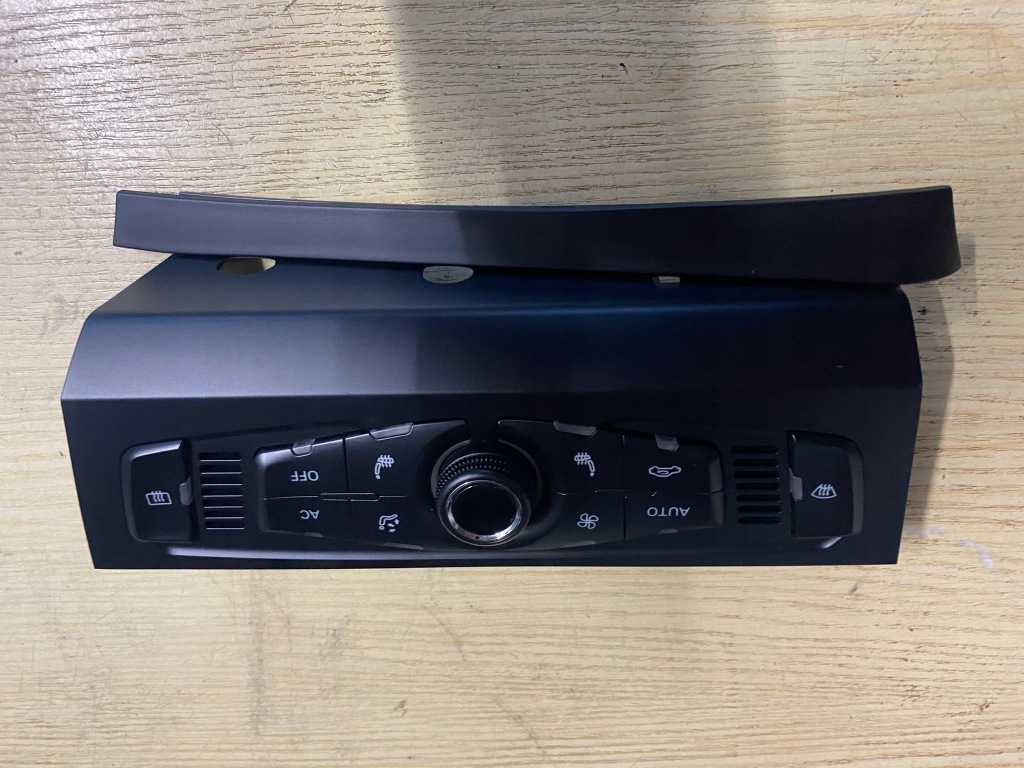 фото №1, Панель обдув кондиционера 8r1820043a audi q5