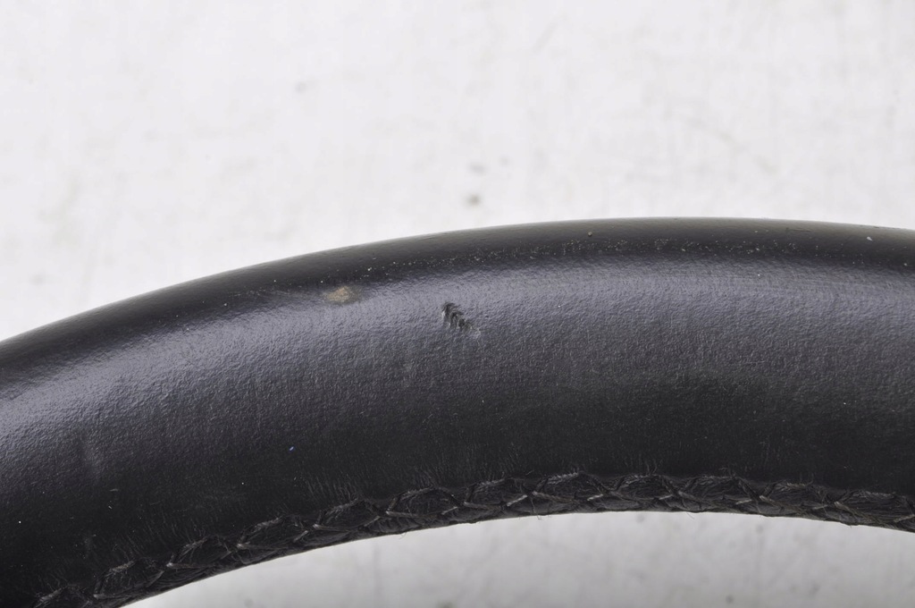 фото №13, Peugeot 2008 воздуховод кожаный