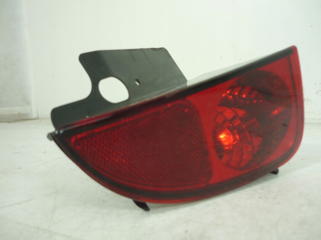 фото №1, Лампа протитуманна задня права renault espace 4 iv 06- 8200027154