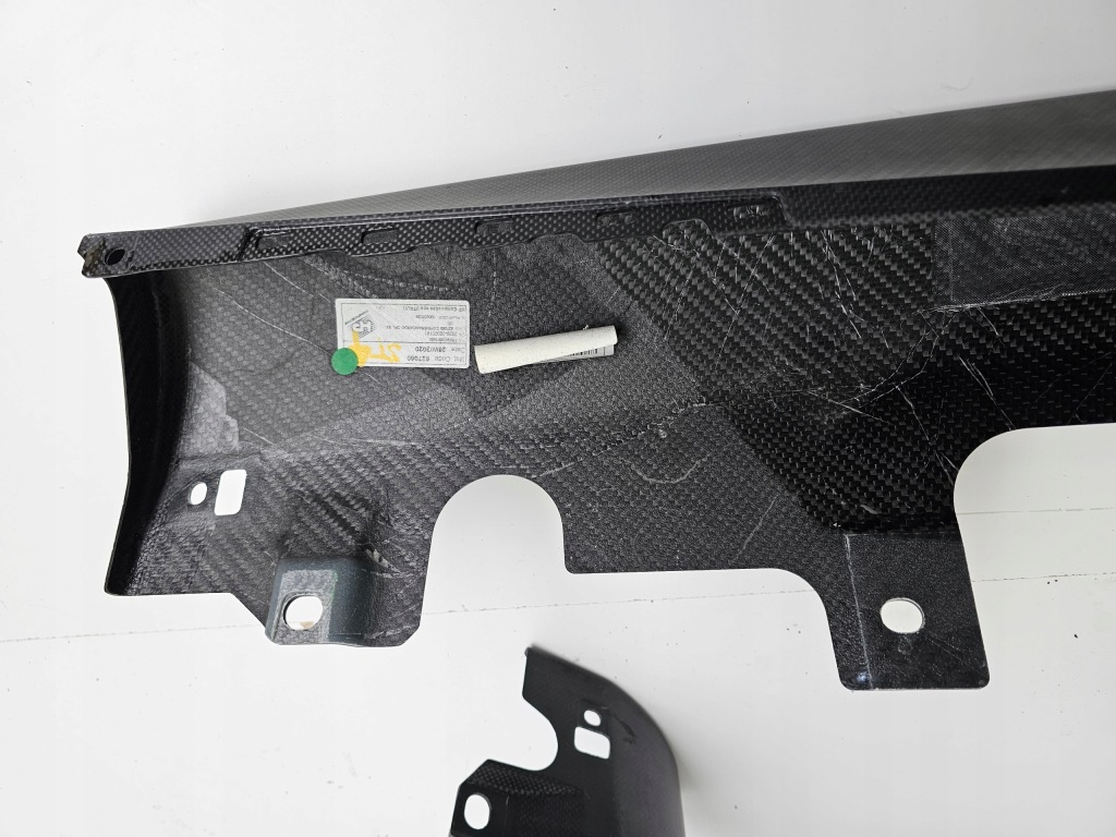 фото №11, Ferrari roma f169 карбон молдинг поріг права ліва