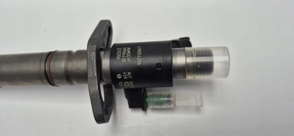 Форсунка топлива range rover sport vogue 4.4 tdi rmah4q9k546ba lr054296 Доставка