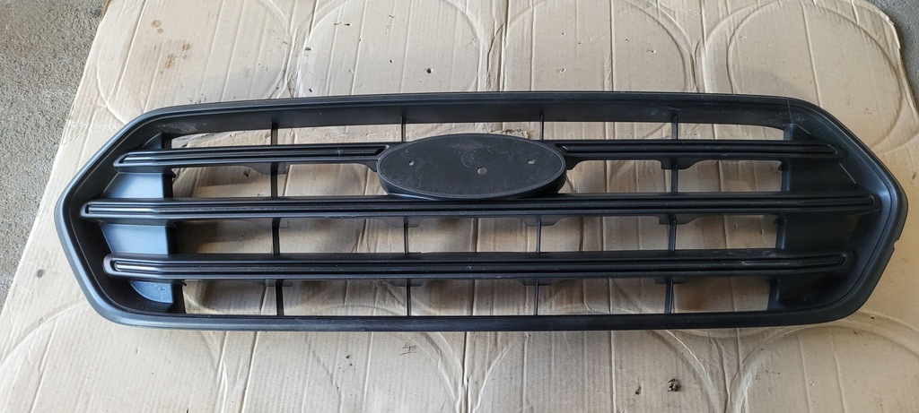 фото №1, Решётка радиатора решётка радиатора бампера перед ford transit custom