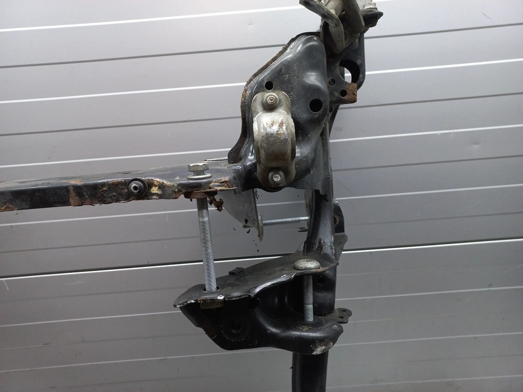 фото №6, Audi a8 s8 d4 4h 4h0399315af балка передні