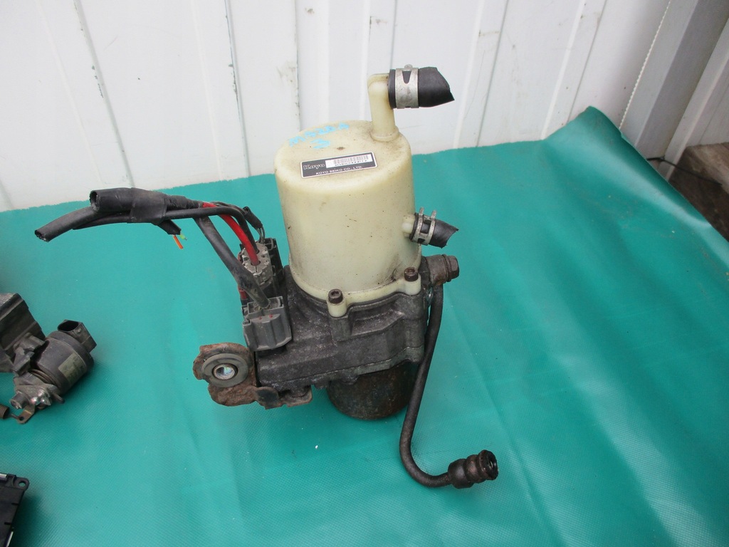 фото №1, Mazda 3 насос усилителя koyo