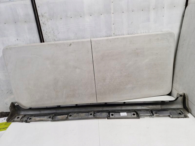 фото №8, Toyota matrix 2 ii e140 накладка молдинг порог порог левая 1f7 75860-02010