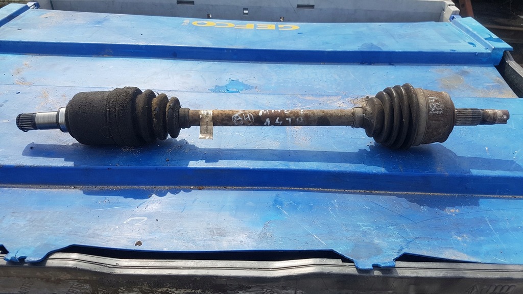 фото №1, Привідний вал ліва 1.4 alfa romeo mito 55700562