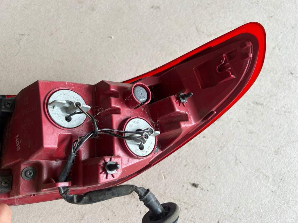 фото №8, Kia stonic 17- лампа ліва задня задня з крила