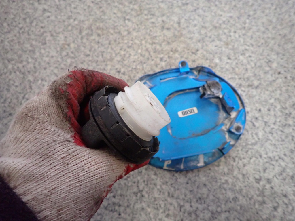 фото №4, Mazda 3 5d bl 09-13 кришка заливної пального