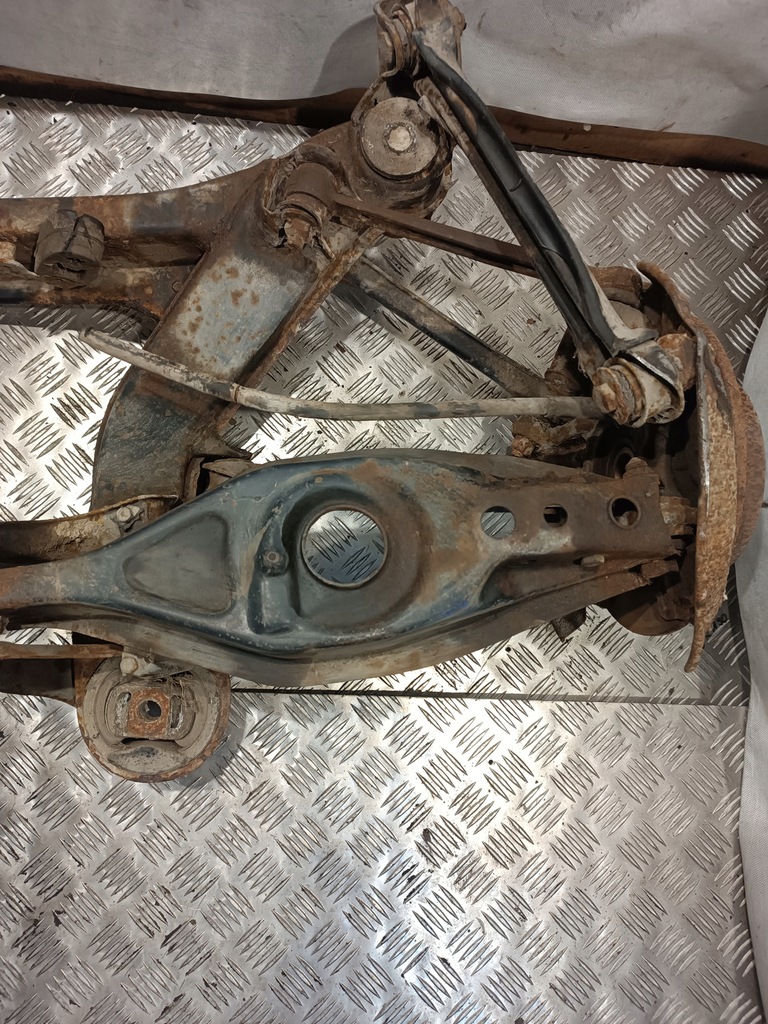 фото №14, Балка підвіска задня mercedes w124 sedan 2.0d