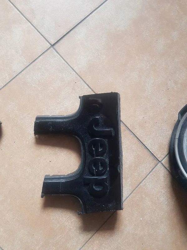 фото №1, Эмблема значок решётка jeep wrangler