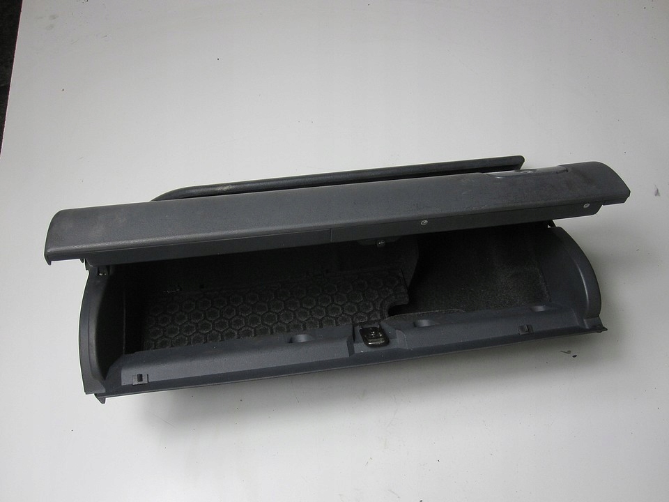 фото №10, Бардачок пассажира правый ручка audi a3 8l 8l1857095