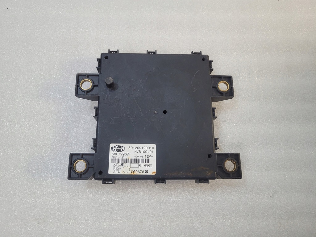 фото №1, Lancia thesis модуль коробка bsi 60679967