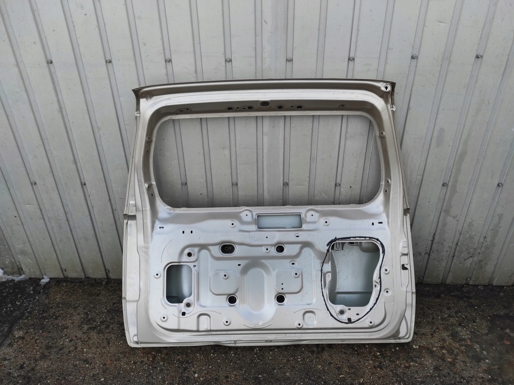 фото №5, Suzuki grand vitara ii 2 05- кришка багажника багажника задня