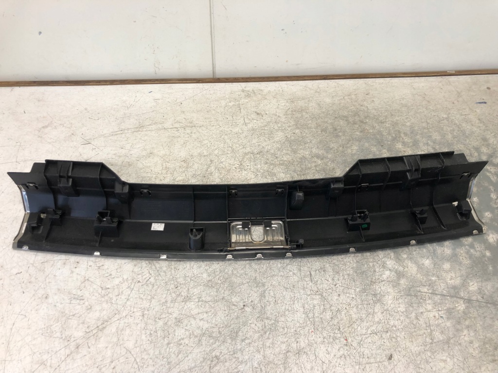 Накладка поріг багажника audi a4 b8 універсал 8k9864483c в Україні