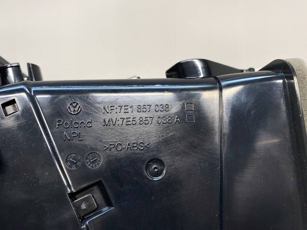 фото №9, Решётка обдув впуск рамка радио dekor vw t6 7e 15-