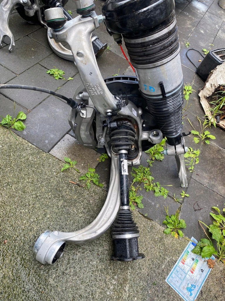 фото №7, Амортизатор поворотний кулак ступиця audi q8 правий lub лівий