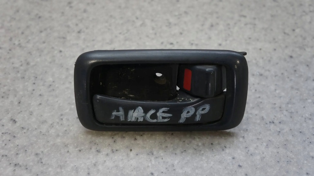 фото №1, Ручка внутренняя правый перед передняя правая toyota hiace iv