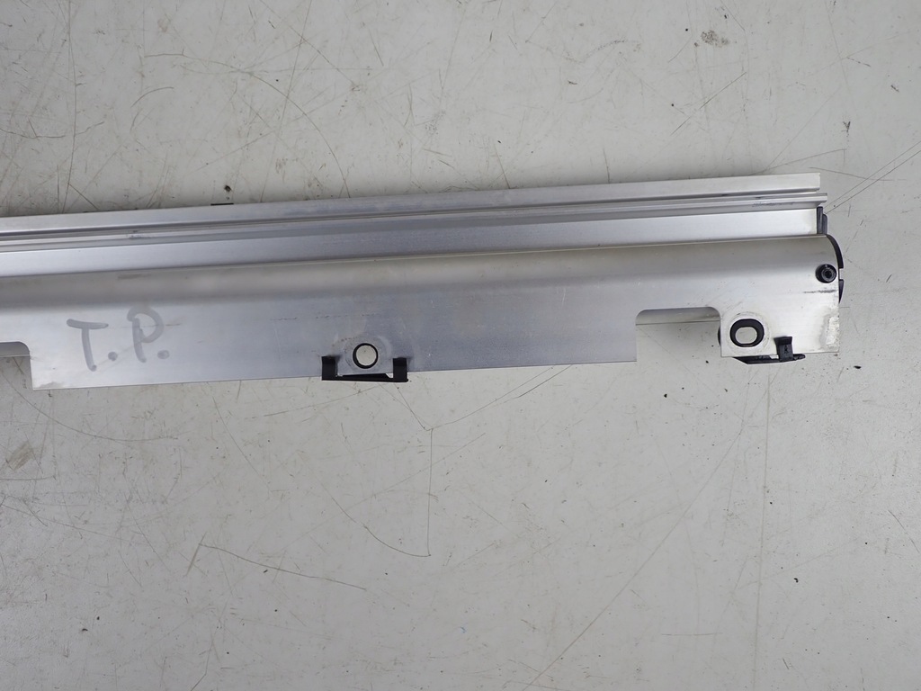 фото №8, Шторка дверь задняя правый audi a8 s8 d3 5.2 короткий 4e0861334f