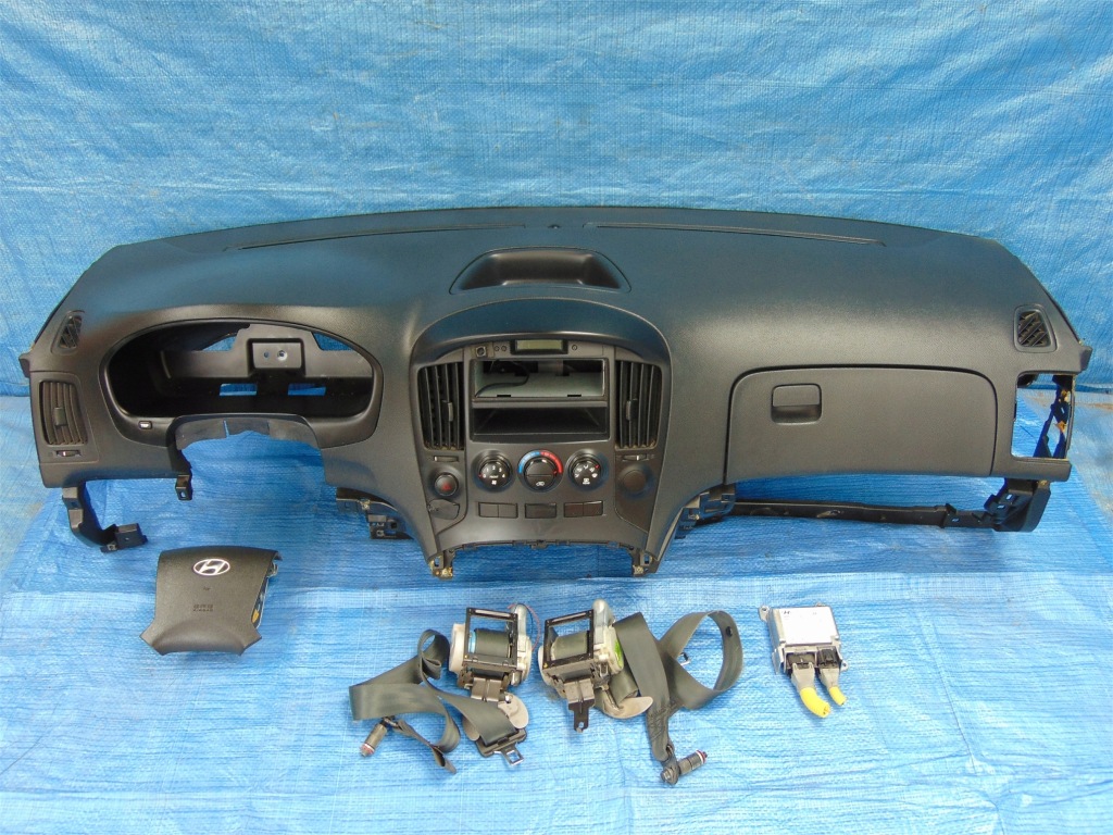 фото №1, Hyundai i800 h1 панель приладів консоль подушка безпеки натягувачі kpl