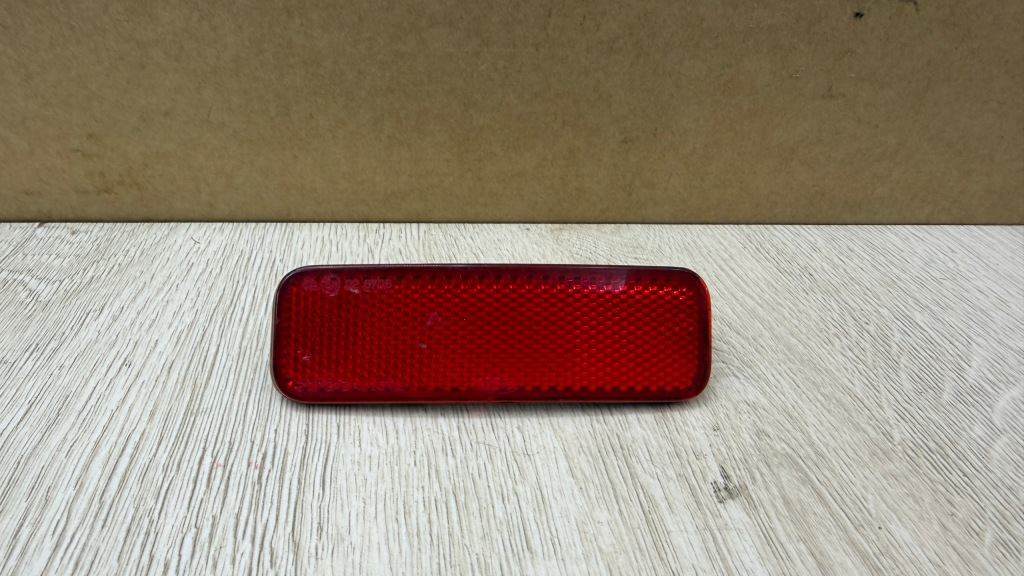 фото №1, Ford transit connect custom 13r+ левый отражатель бампера задняя jr85