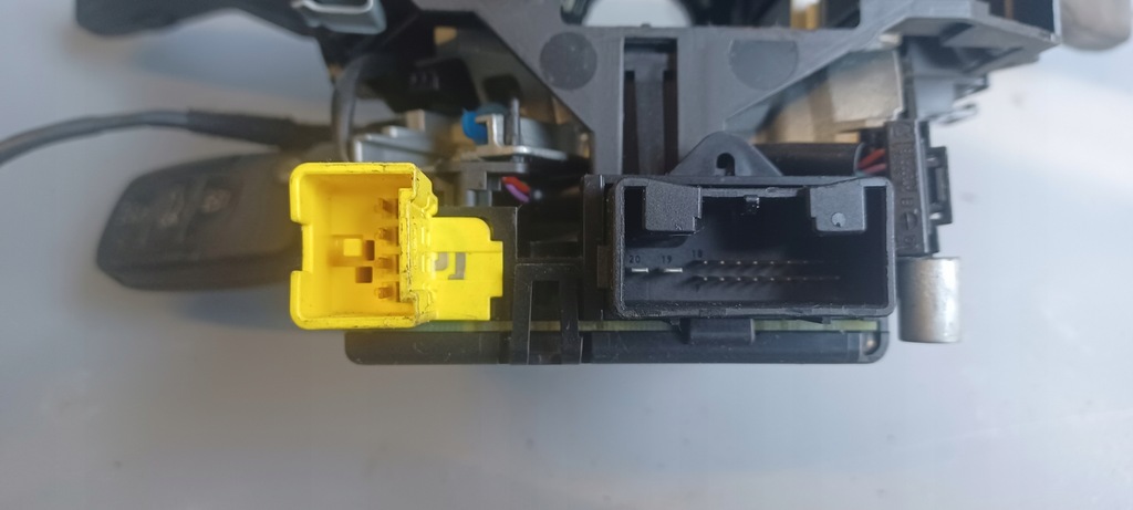 фото №6, Переключатель комбинированный подрулевой переключатель vw golf 5 v plus 05r