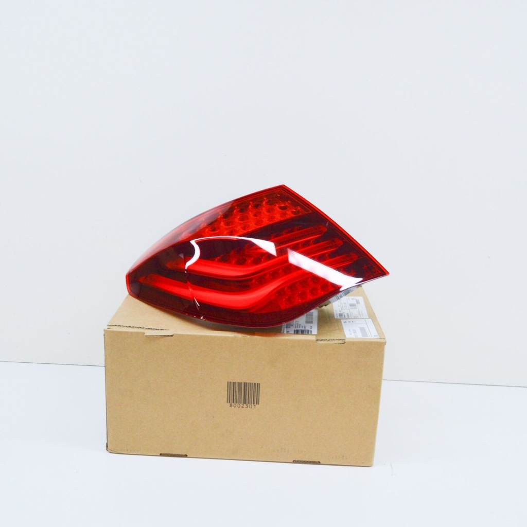 фото №1, Bmw 7 f01 rear left tail light 63217300267 7300267