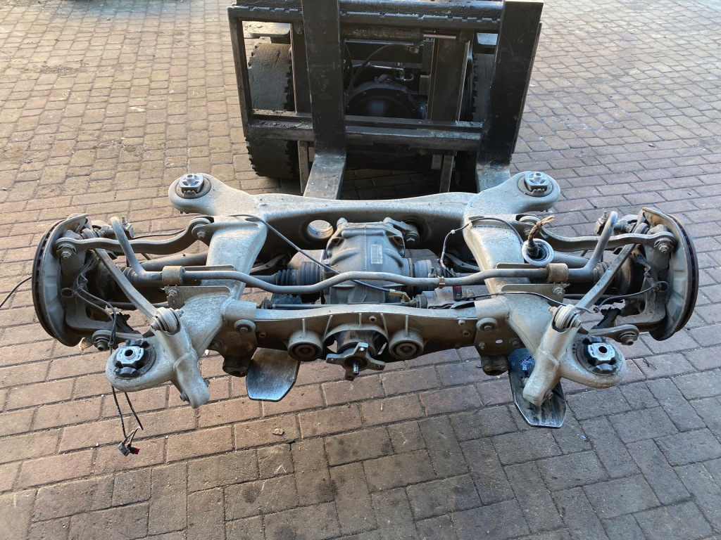 фото №1, Mercedes s420 w221 4.0cdi задняя балка мост дифференциал