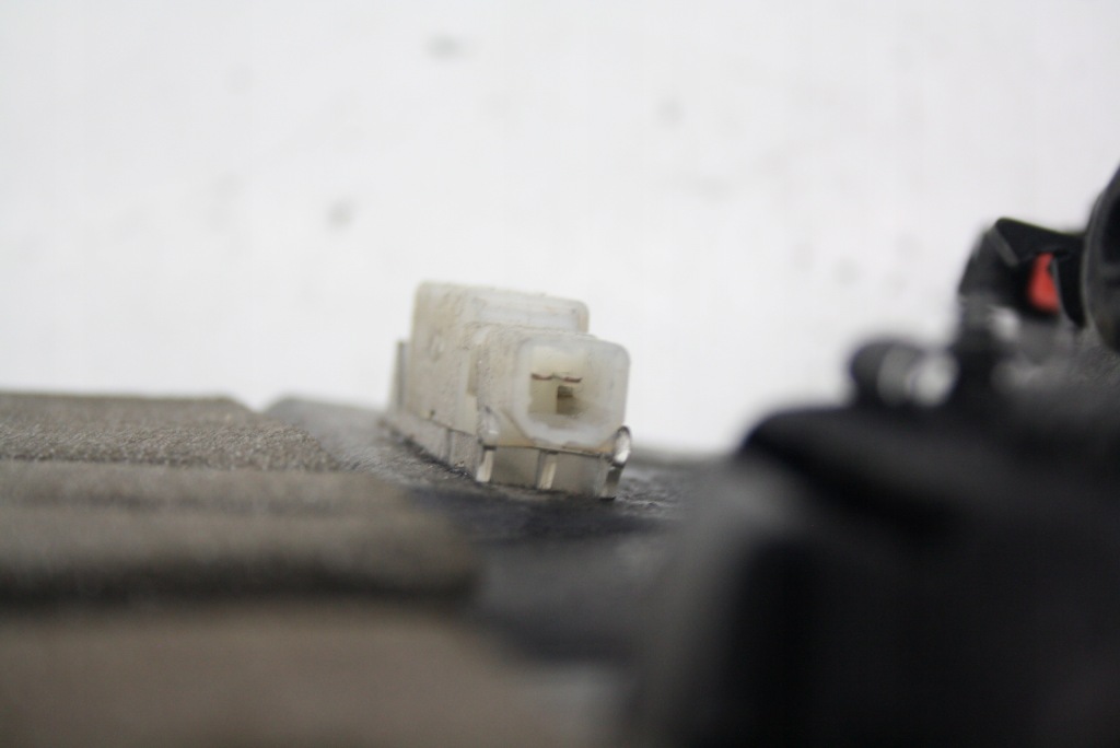 Бардачок пасажира berzowy alfa romeo 159 ls374616 ls374679 156054236 Оригінал