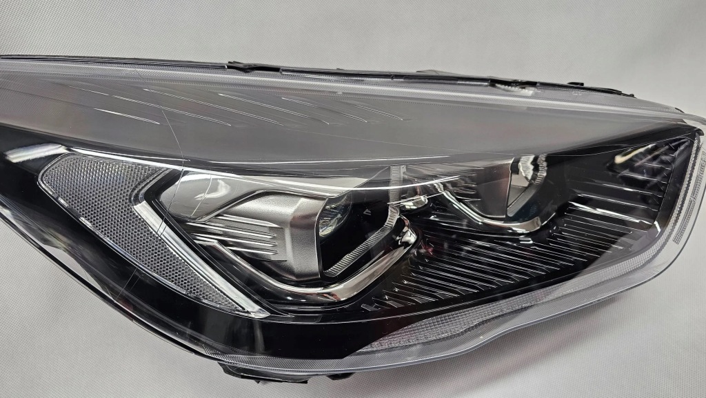 Ford kuga mk 2 рестайлинг  st фара перед правый  full led Оригинал