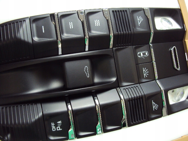 фото №3, Лампа потолочный porsche panamera 970 2013 r