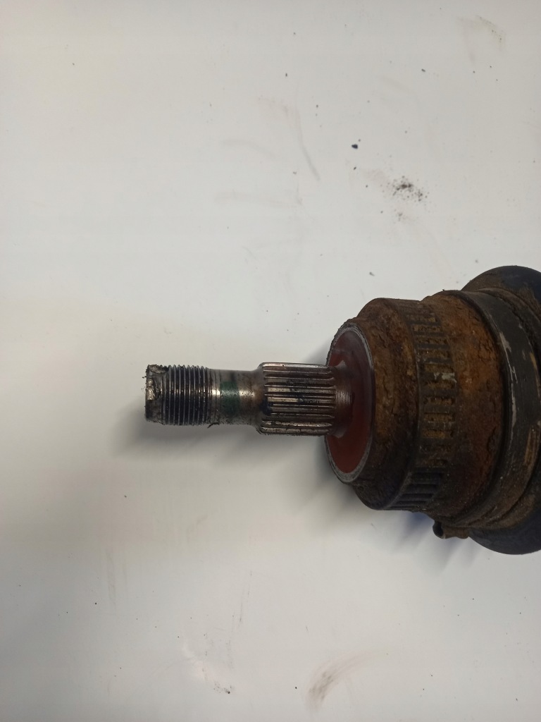 фото №3, Приводной вал półośka передняя правая перед правый mercedes-benz w168 1.7 cdti