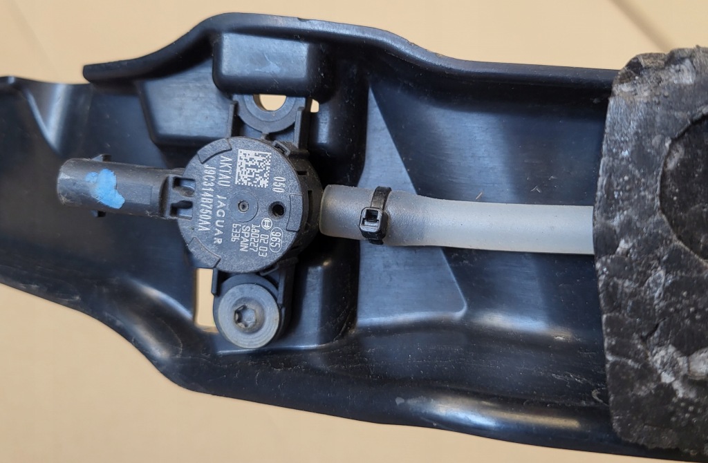 Усилитель перед абсорбер датчики zderzeniowe пешеходов jaguar e-pace оригинальный номер Доставка