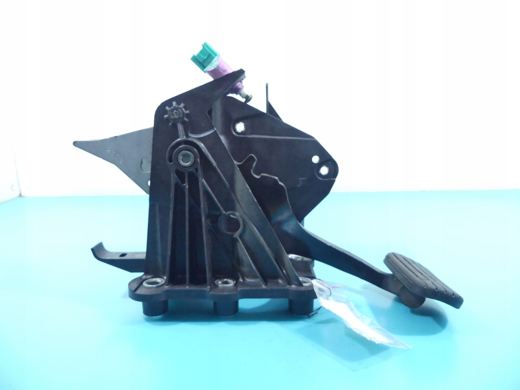 фото №3, Педаль гальма renault latitude автоматична коробка передач