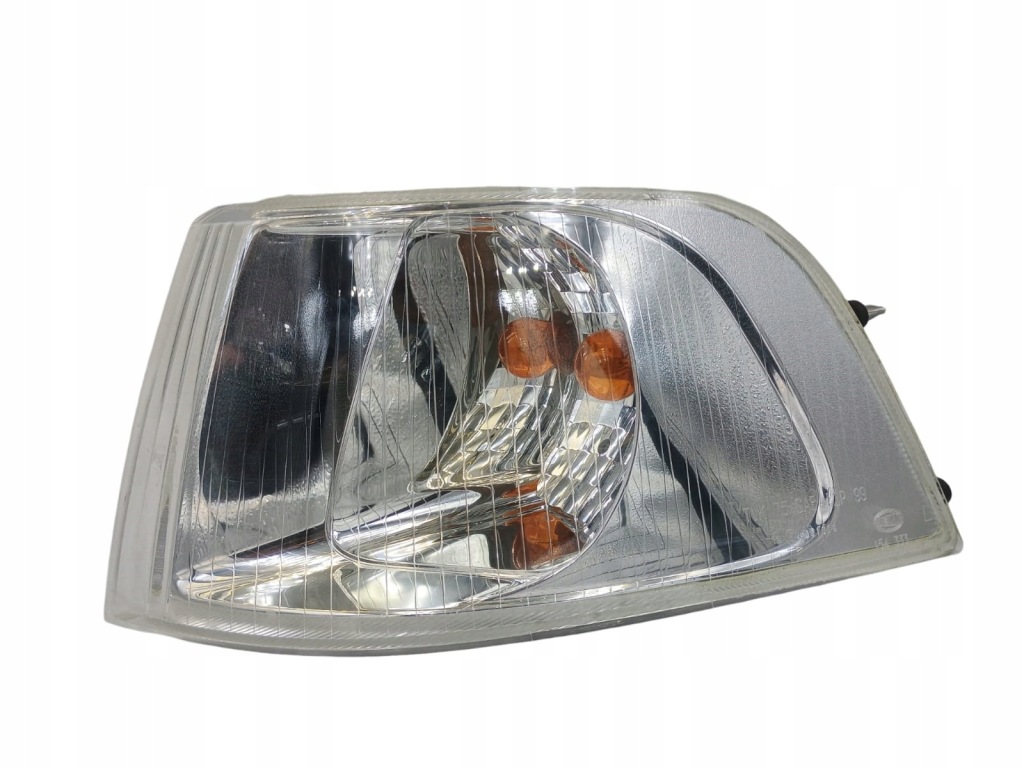 фото №1, Лампа поворотник левый перед volvo v40 s40 i 95-04r
