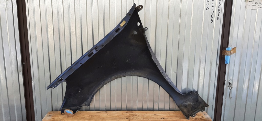 Крыло  правый  renault clio 3 рестайлинг  nv432 185 Доставка