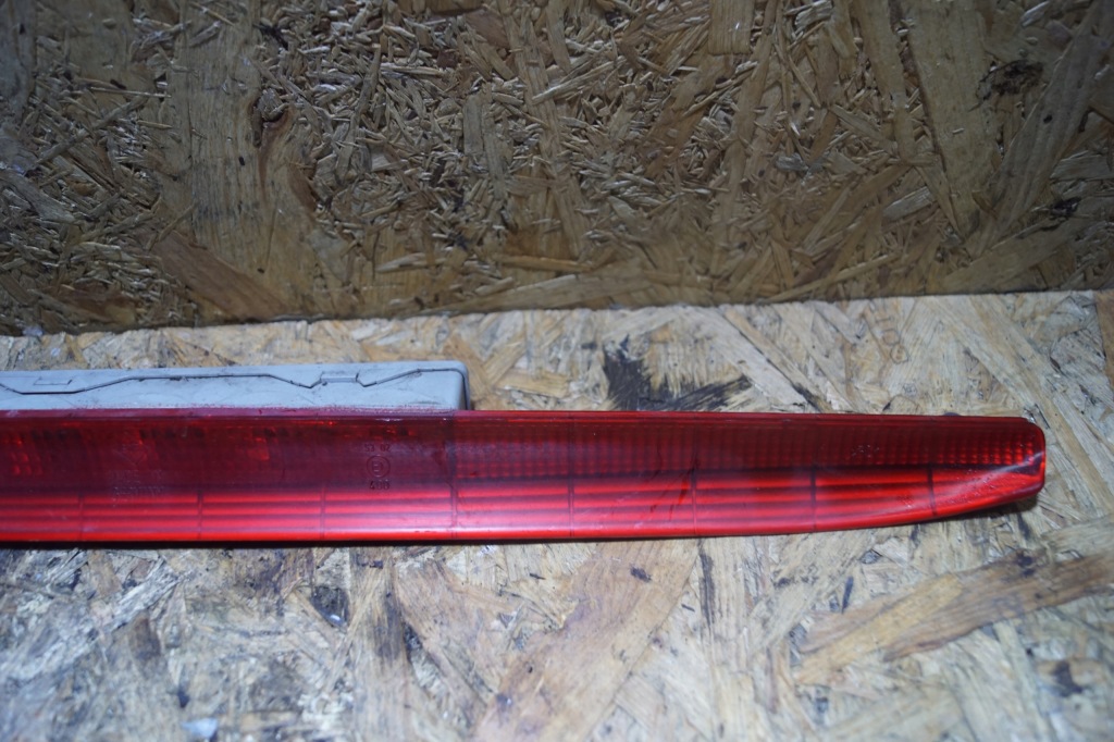 фото №4, Porsche boxster 986 третий свет стоп-сигнал