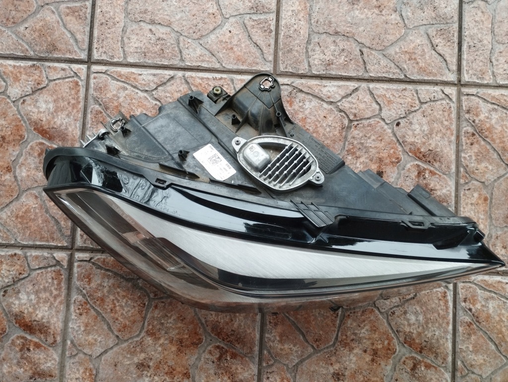 фото №4, Лампа правая led bmw 1 f40 9482808