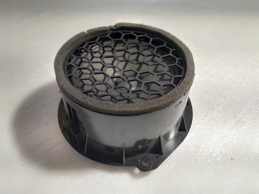 фото №1, Audi q8 4m динамик низкочастотный задняя 4m8035411