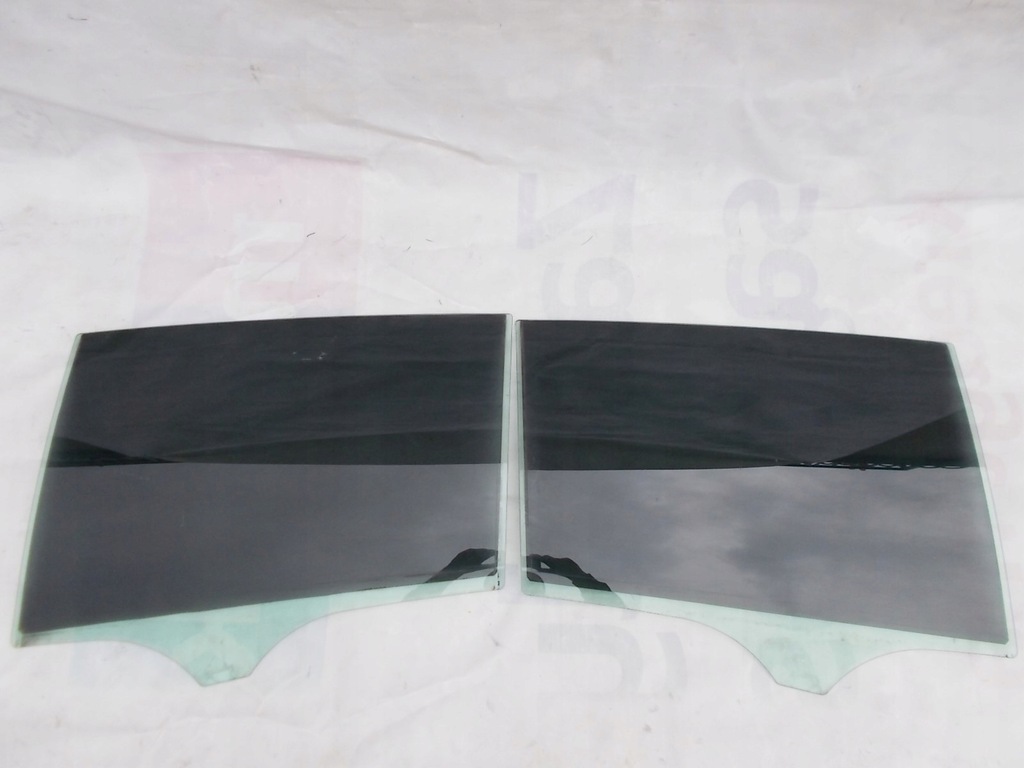 фото №1, Mercedes w251 стекло левая правая задняя