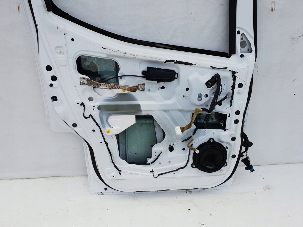 фото №9, Nissan nv200 09-19 дверь левый перед передние