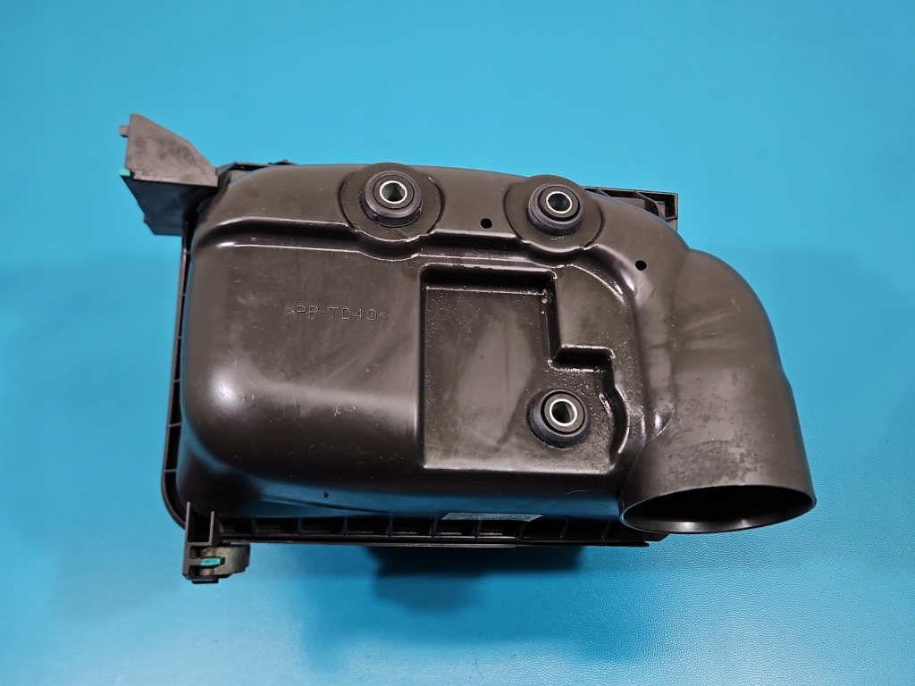 фото №10, Корпус фильтра воздуха toyota corolla e15 17705-0d220 1.6 vvti