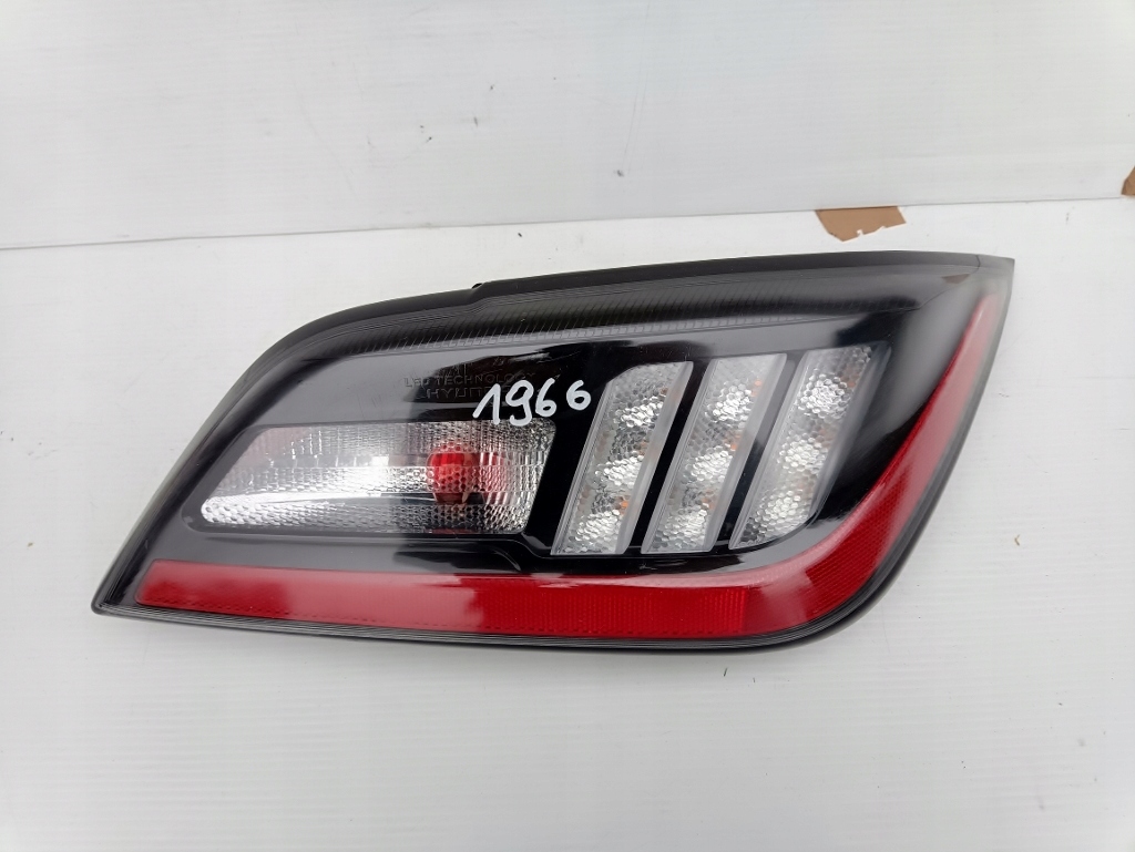 фото №1, Права лампа led задня w бампер hyundai kona lift