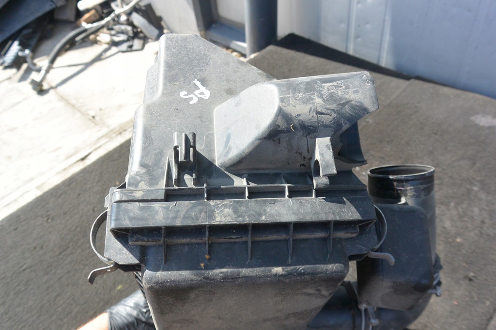 фото №10, Корпус фильтра воздуха расходомер toyota prius plus + 1.8 гибрид kpl