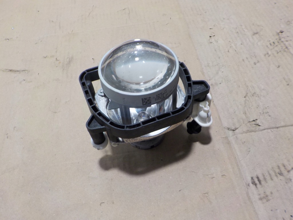 фото №1, Лінза bi ксенон 1305323624 audi a4 b9